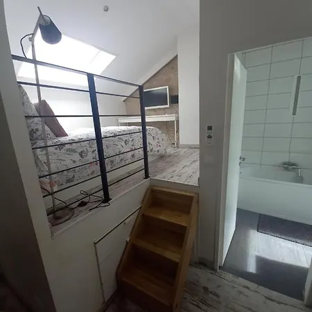 My Home-nancy L'etage נאנסי